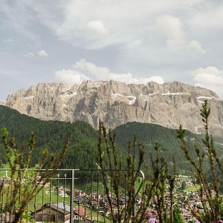 Hotel Daniel Apartments Selva di Val Gardena Exterior foto